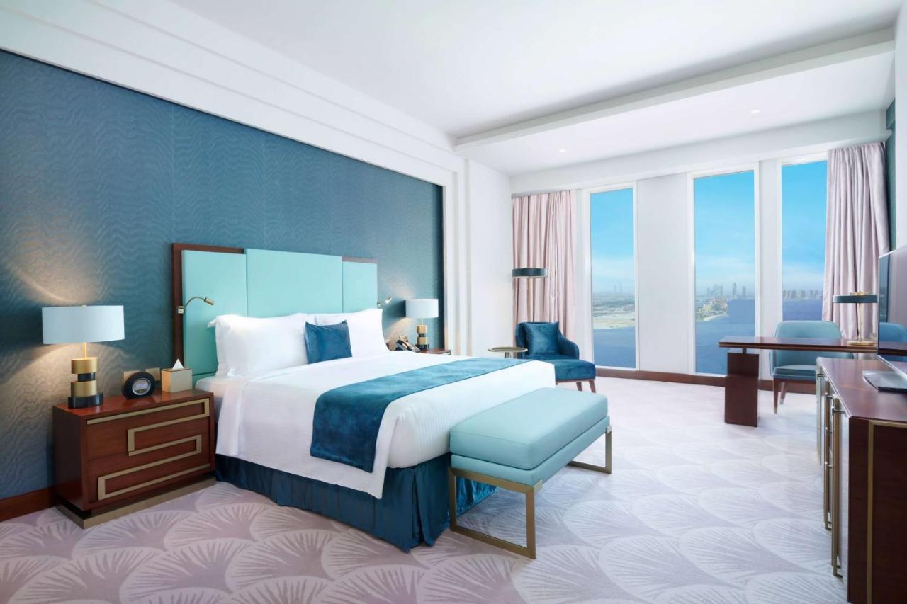Wyndham Grand Doha West Bay Beach Exterior photo Deluxe Room